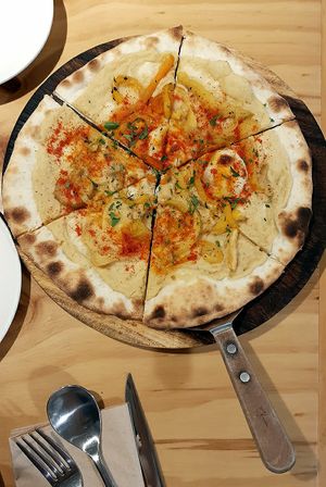 Hummus pizza at Nammi Plant Lab in Seoul