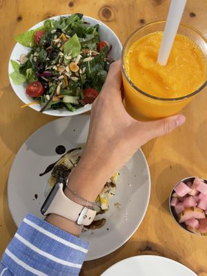 Amazing smoothie   at Nammi Plant Lab in Seoul