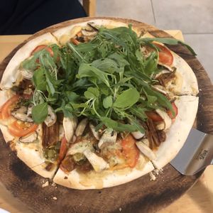 Pizza at Nammi Plant Lab in Seoul