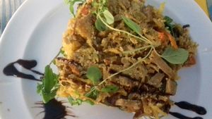 Seitan à Brás em cama de Agrião   at Porta 45 in Tomar