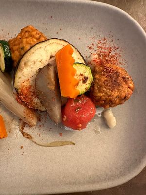 Polpettine di legumi con ortaggi di stagione at Il Caminetto in Transacqua