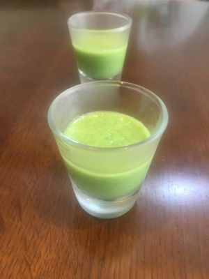 Green smoothie shot at One Drop Cafe in Yokosuka