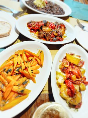 Very good side dishes at La Zucca in Venice