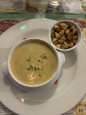 chickpea soupp  at Su e Giu in Naxos