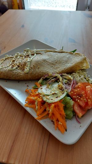  at Leaves Cafe in Cotovia