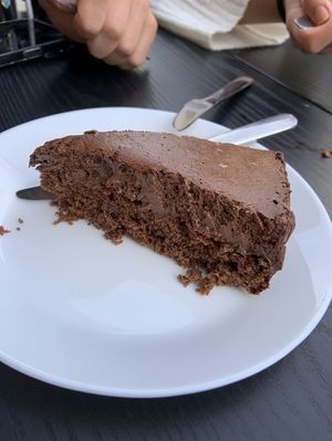   at Leaves Cafe in Cotovia