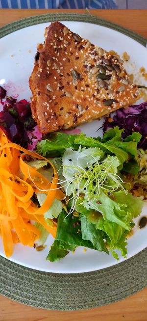 Delicious 😋😋😋 at Leaves Cafe in Cotovia