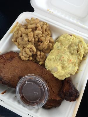 Mac and cheese, potato salad, and bbq brisket all VEGAN at We Be Grubbin in Bakersfield