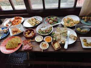 Buffet de los sábados al mediodía  at Oli Veggie Food in Punta Del Este