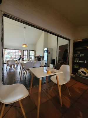 Sector de mesas at Oli Veggie Food in Punta Del Este