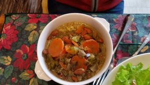 Curry soup at Oli Veggie Food in Punta Del Este