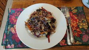 Veggie wok with rice at Oli Veggie Food in Punta Del Este