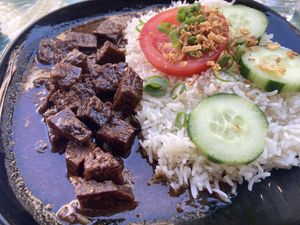 Rendang vegan  at Wayang in Frankfurt