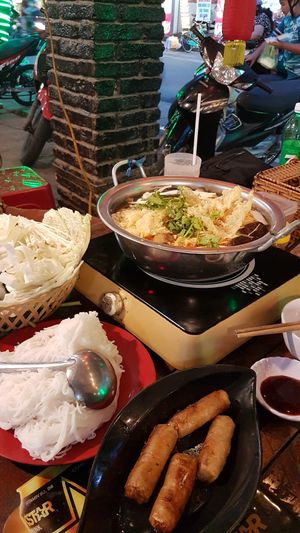 Medium sized hotpot at Com Chay Cuong in Can Tho