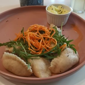 Mixed vegan pierogi with mayo at Bistro Jaglana in Szczecin