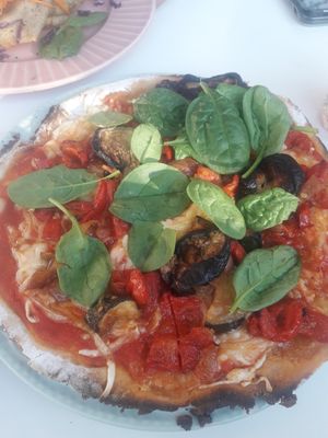 Grill Pizza with vegan cheese at Bistro Jaglana in Szczecin