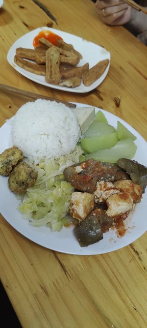  at Com Pho Chay Tu Bi in Hanoi