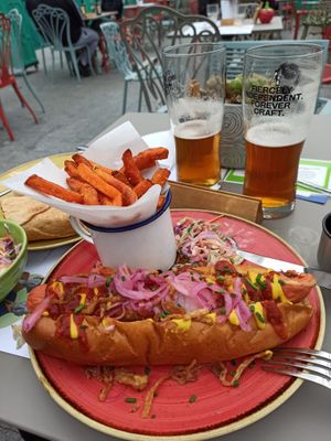 Moving Mountains veDog at Lounges - Croeso Lounge in Mumbles