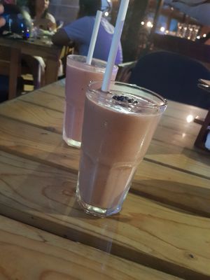 Smoothies at Bean Me Up in Goa