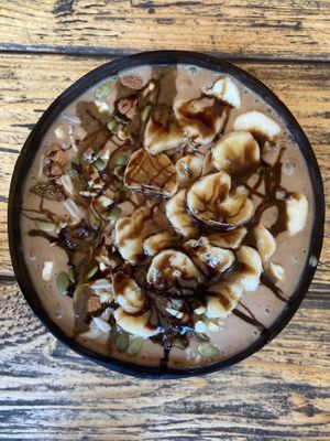 Snickers smoothie bowl, too good!  at Bean Me Up in Goa