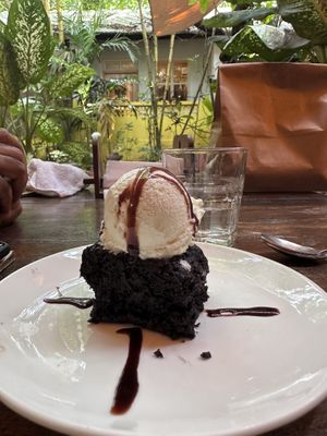 Brownie with vanilla ice cream  at Bean Me Up in Goa