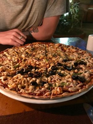 Super scrummy pizza at Bean Me Up in Goa