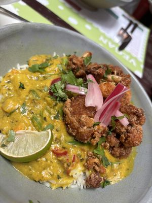 Cauliflower curry with sugar-snap peas and peppers (gorgeous)   at Racconto Lounge  in Bury