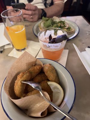 avocado fries  at Louvre Michaelense in Sao Miguel