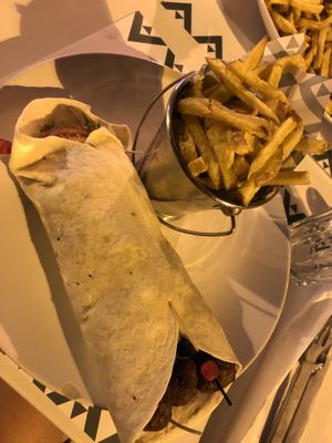 disgusting, cold, and stale fries at Café Central in Sao Miguel