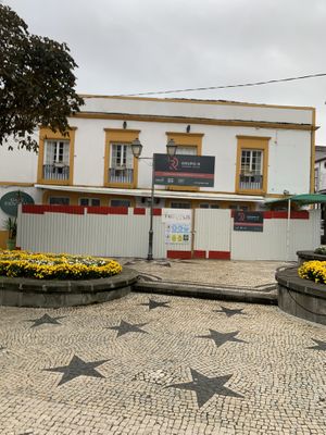Closed for repairs to the foundation   at Café Central in Sao Miguel