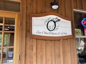 Sign  at Eve Olive in Nanaimo