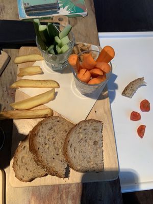 Vedgetabke platter ("customized" for the kid)  at Schenkers in Apeldoorn