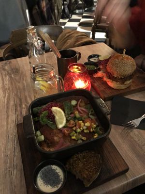 lasagne & de burger  at Bar d'Henri in Antwerpen