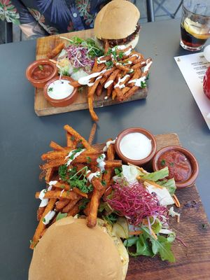  at Bar d'Henri in Antwerpen