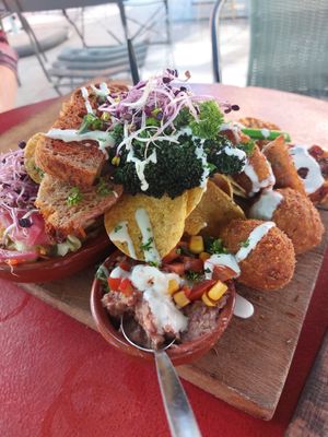  at Bar d'Henri in Antwerpen