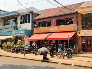 Street View at Joma Bakery Cafe in Vientiane
