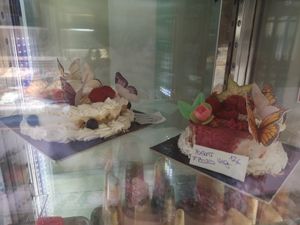  at Gelateria Kremmy in Viareggio