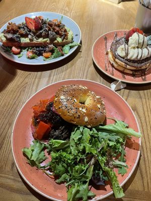Veganer Toast / veggie Bagel at Zenith in Lisbon