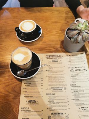 Hafermilch Cappuccino at Zenith in Lisbon