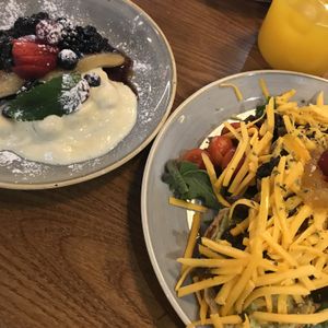 Vegan toast and vegan banana bread at Zenith in Lisbon