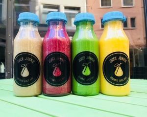 Juices to go at Juice Junkie in Augsburg