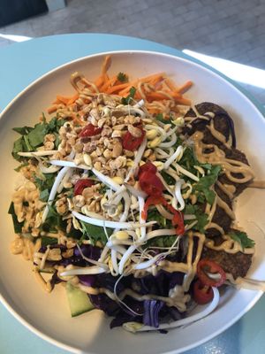 Noodle bowl   at Holy Greens in Kista