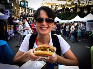 Бургер с Beyond Meat - очень похож на Биг Тейсти, только ещё вкуснее! :) at Complex Burger in Moscow