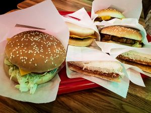  at Complex Burger in Moscow