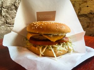 Chicken Dream - is the best!
But after the sanctions, the price is too high. Instead of 390 rubles - 999 or so. at Complex Burger in Moscow