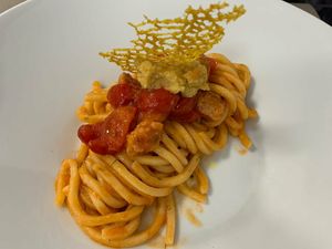 Fresh pasta with cherry tomatoes and borlotti bean mousse at Alice e Viola in Collegno