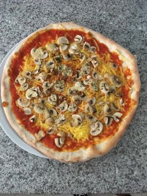 Pizza Funghi  at Veg-Italia in Passau