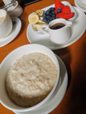 Porridge with oat milk at Green Onion Cafe in Limerick