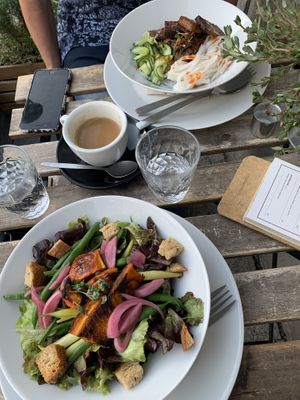 Rice  noodles and a salad 💚 at Skøg in Brno