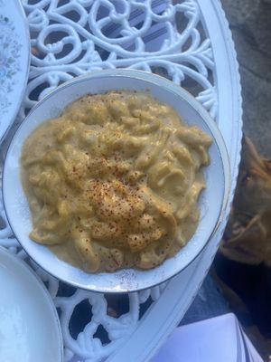 Cajun Mac and cheese at Fog Eater Cafe in Mendocino